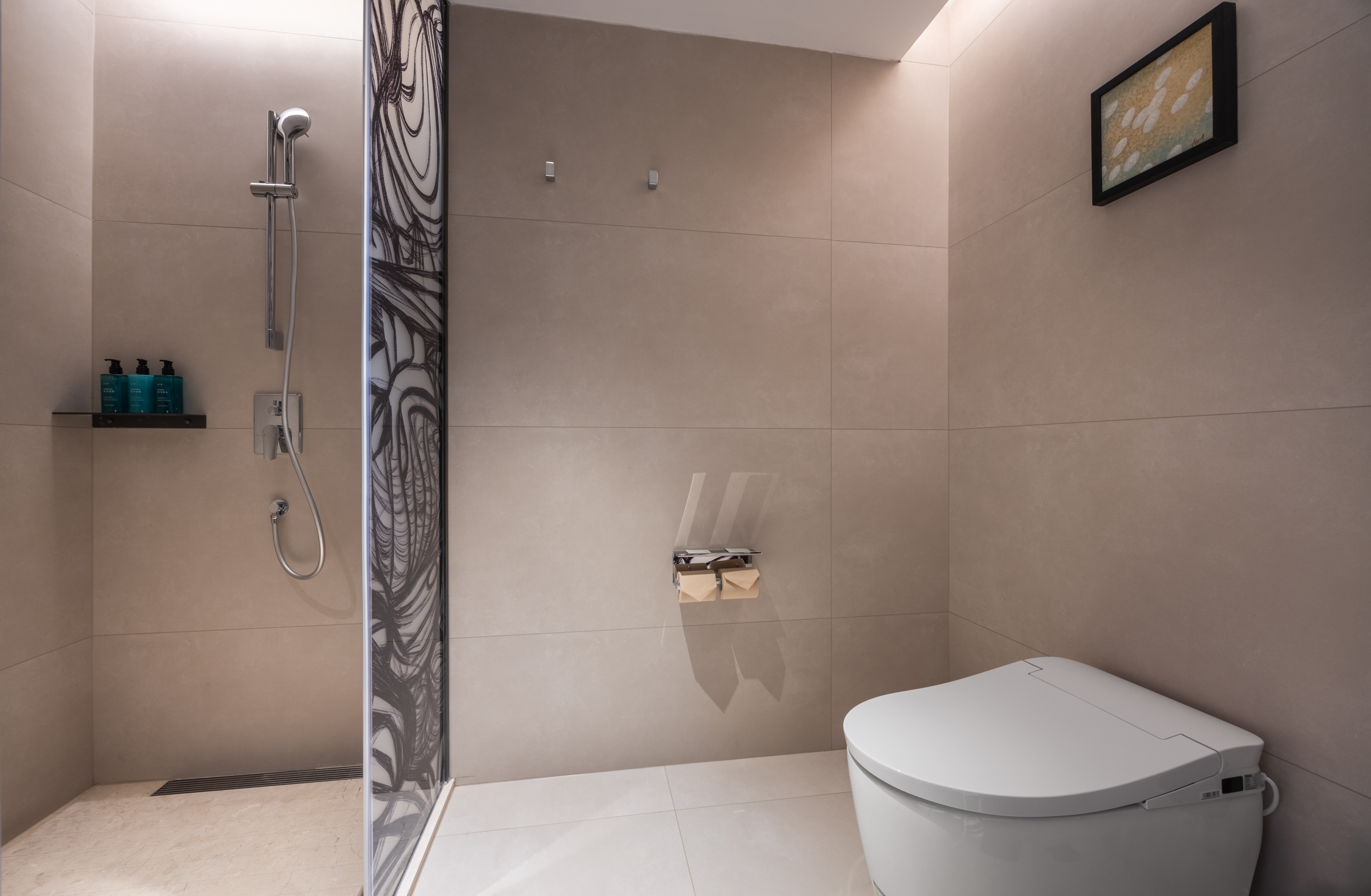 家庭房（零压床垫+徕芬吹风机+小冰箱）