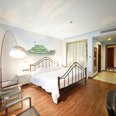 時尚大床房-明窗 大億頤豪飯店（廈門高崎機場萬達鷺港店）優惠