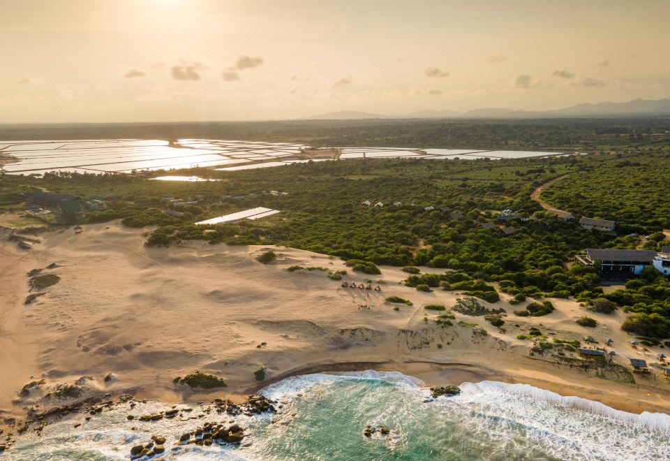Hotel Jetwing Jungle Lodge, A Luxury Reserve, Exterior, Hotel Exterior
