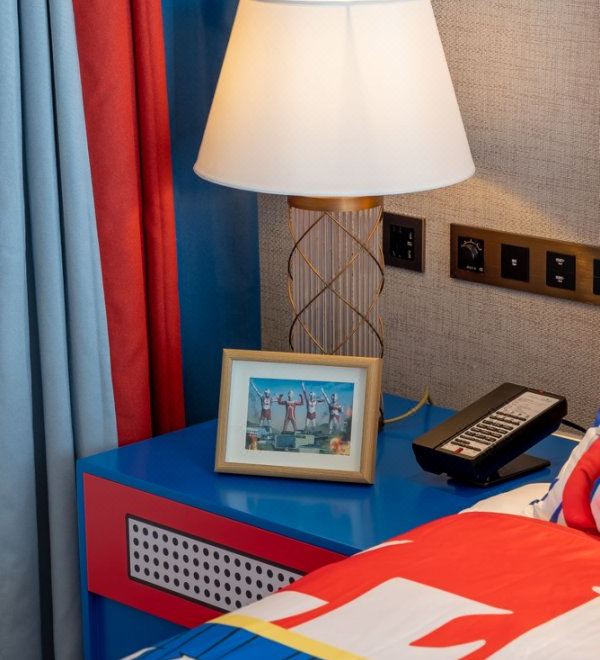 SeaView Garden Hotel QingdaoClassic Ultraman Theme Sea-view Two-Bedroom Suite (Two Double Beds + Two War Chariot Beds)