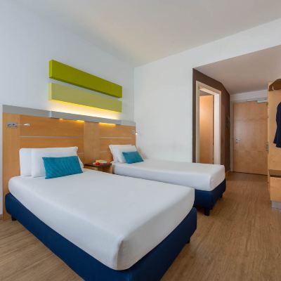 Standard Twin Room IH Hotels Milano Gioia Promo Code