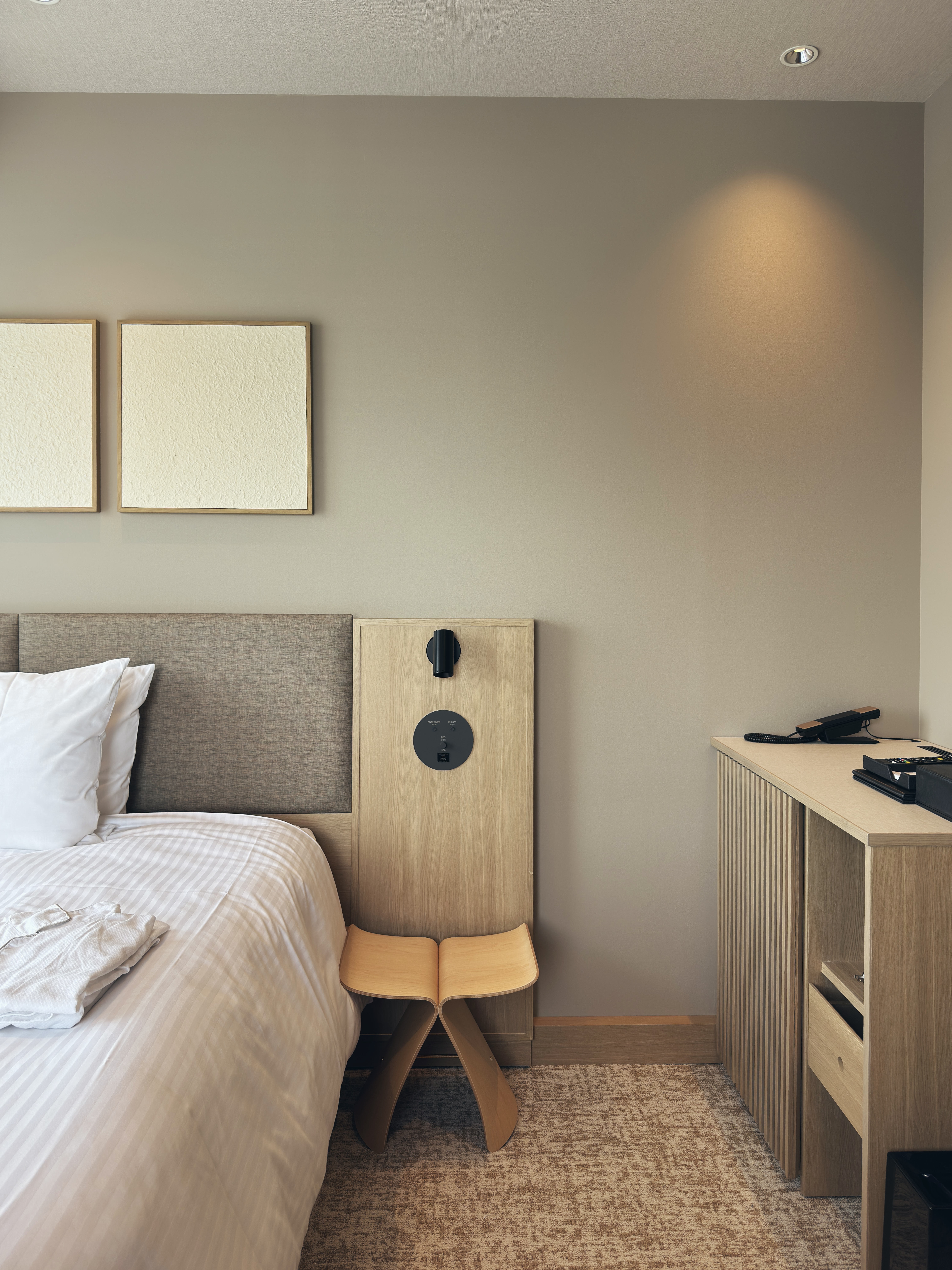 【禁烟】转角标准单人房（8号室）（翻新）