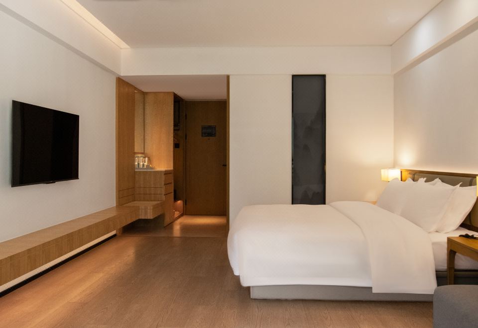 FUZHOU ROYAL HOT SPRING HOTEL & RESORTYusu Scenic View Balcony Double Bed Room