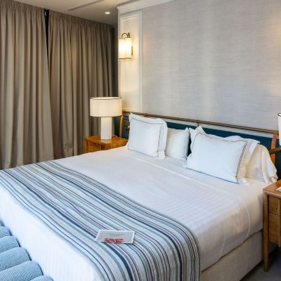 2-Dreamer Triple Room (Mi-Ozzy) Hospes Palacio de Los Patos Granada Promo Code