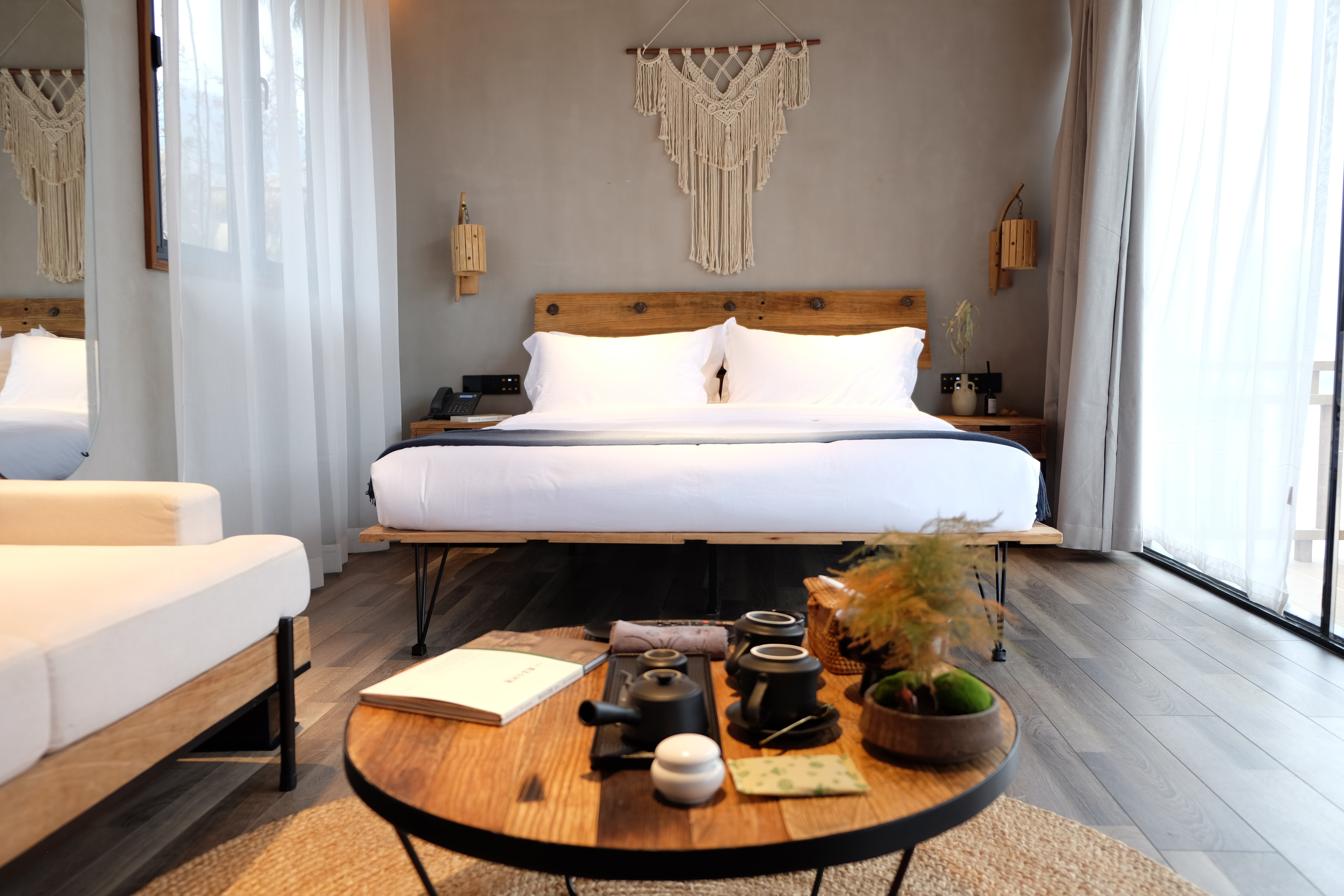 Middle Mountain Hotel渔村别墅大床房