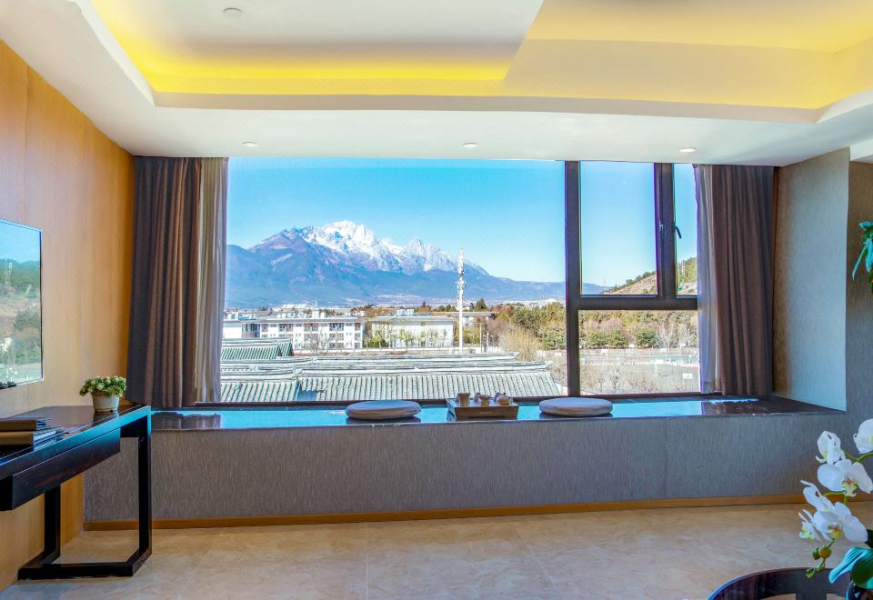 雪山全景雙卧套房