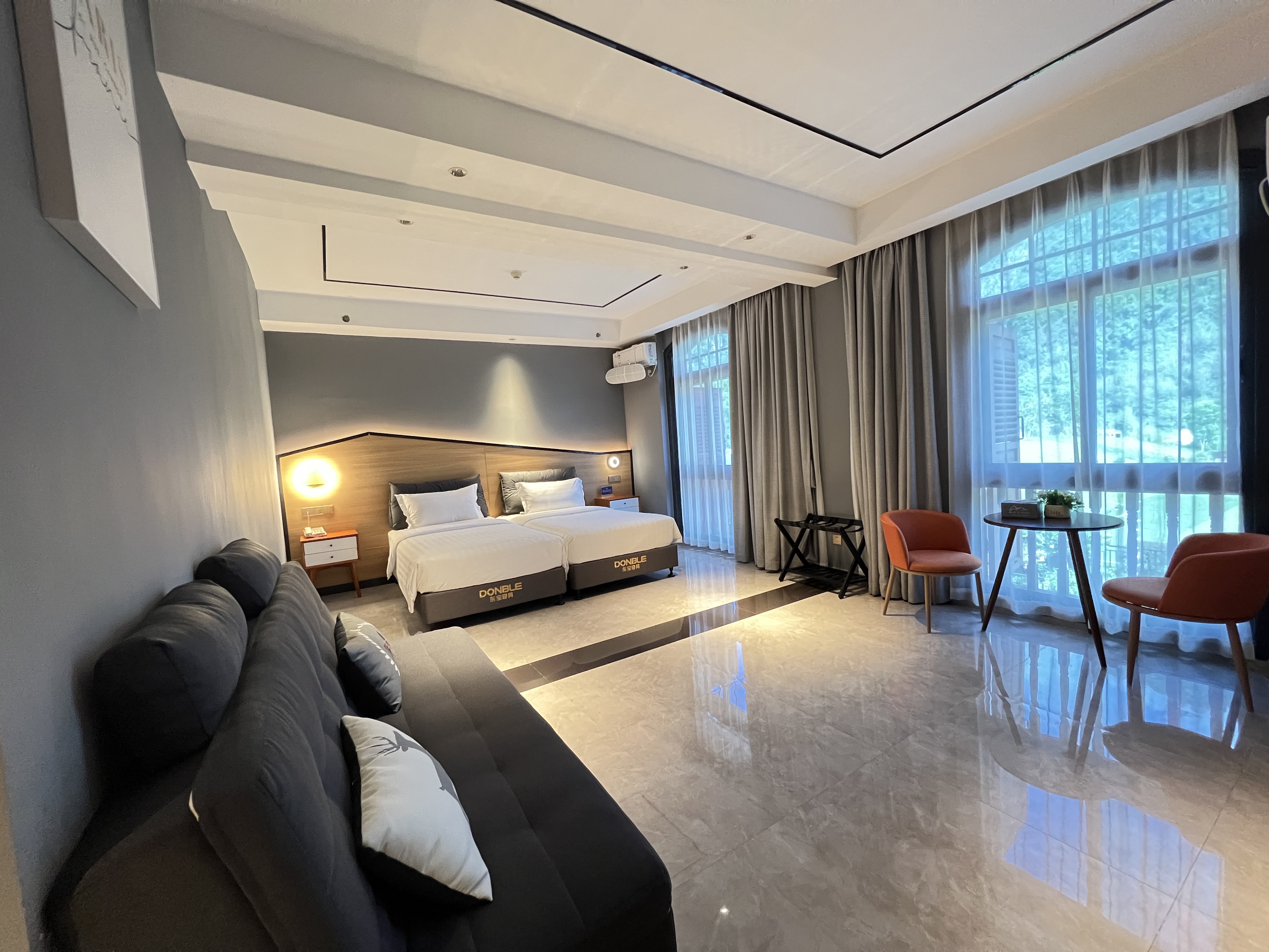 精致主题双床房