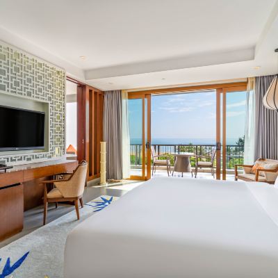 Grand King Room With Sea View And Balcony