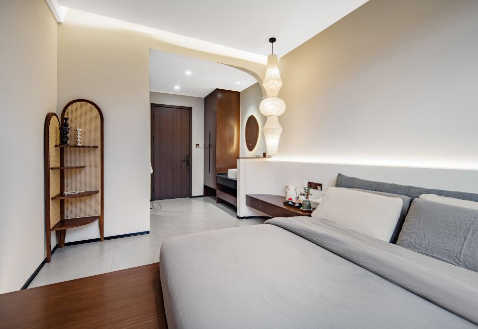 吃吃看巷-大床房