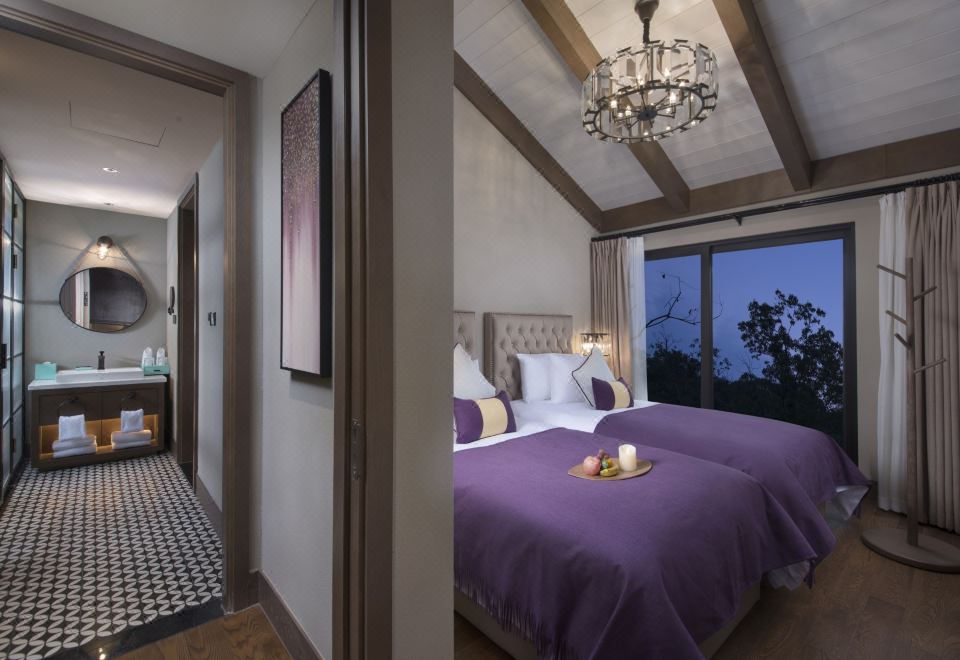 Hangzhou SENBO Nature Park and ResortDuplex Family Two-Bedroom Guandan Room