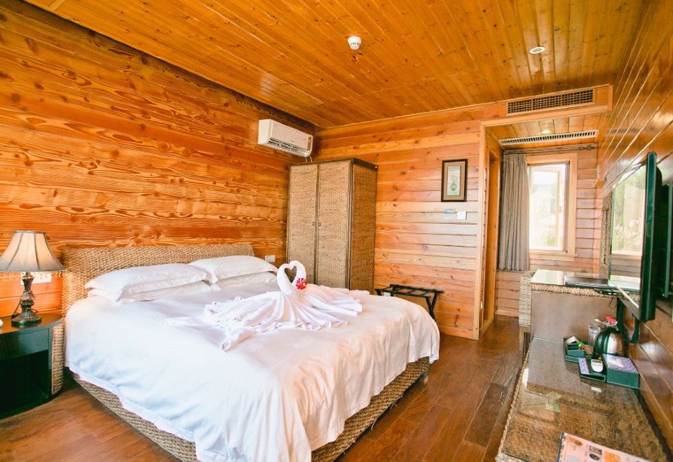 King Bed Superior Sea View(Kss)