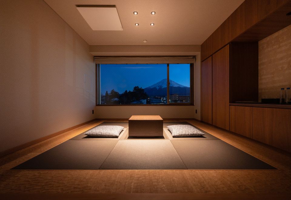 附樓富士山景頂層寬敞特別房帶浴缸