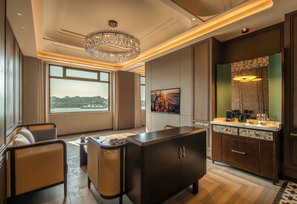 鷺江全海景兩居室套房（270度海景）