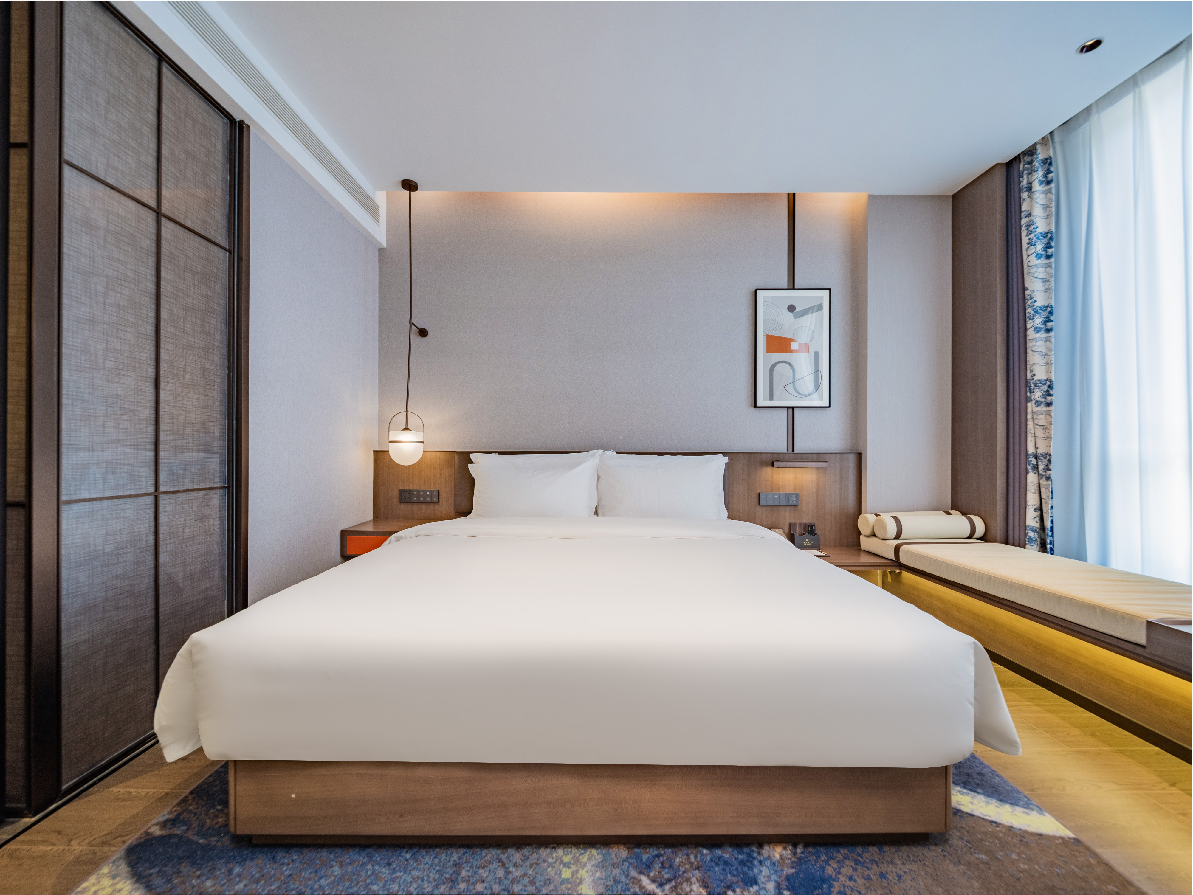 雅致豪华大床房