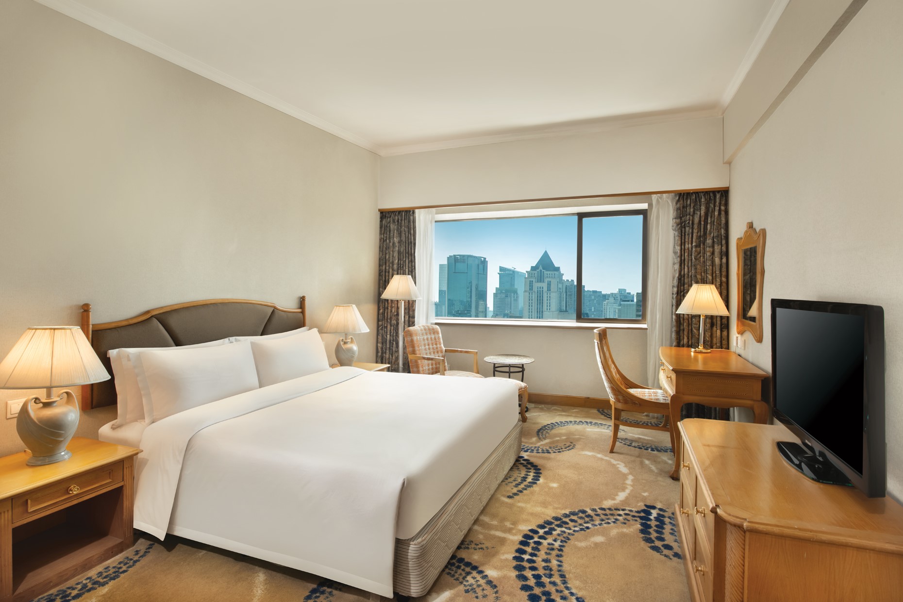 高級房-特大床（低樓層）