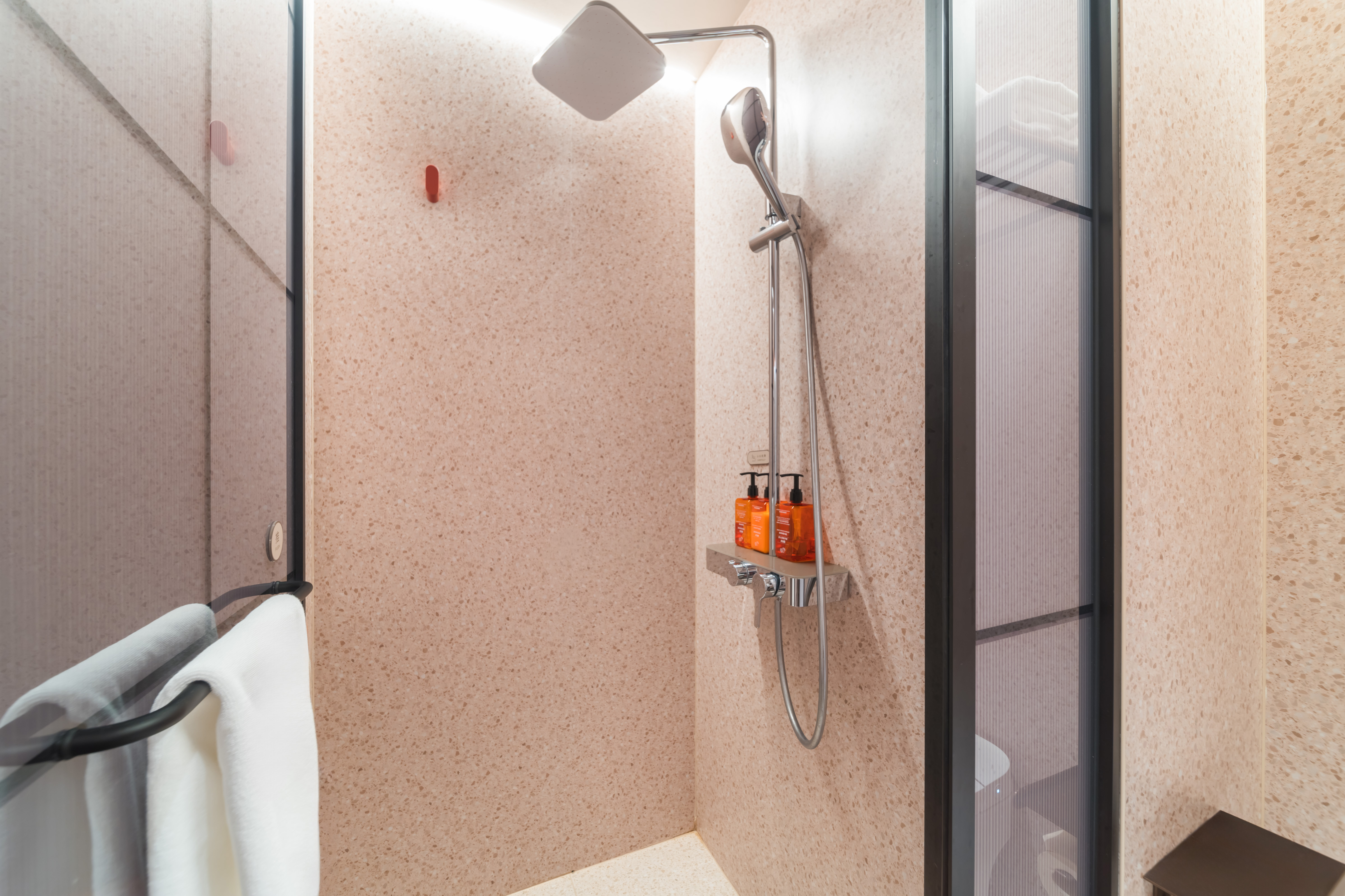 親子房（小冰箱+智能客控+電視投屏）