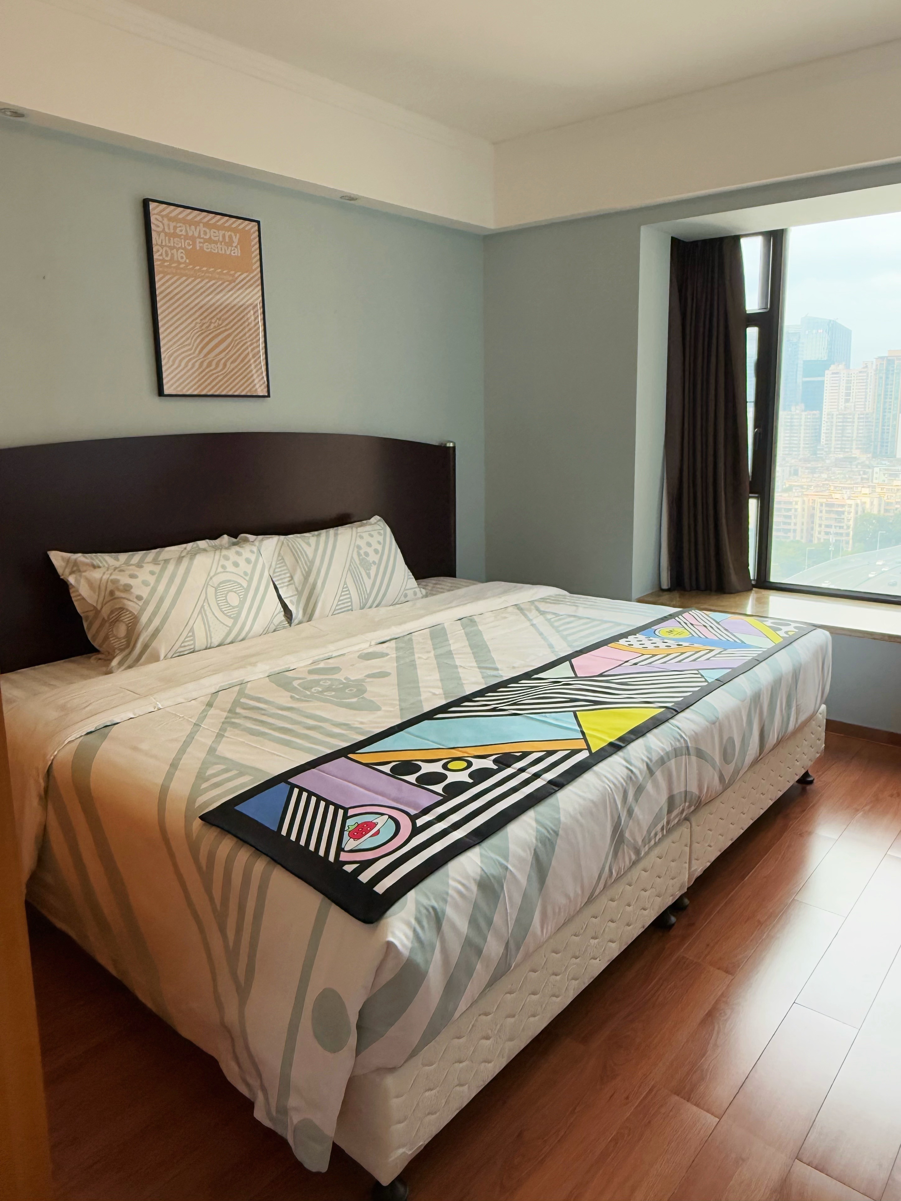 草莓主题两居室｜全景大阳台｜洗衣机｜全功能厨房