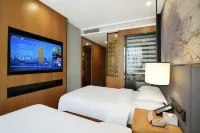 Luyi Qiqi L Hotel