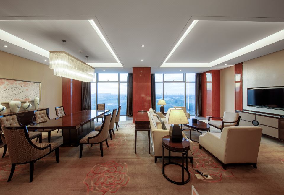 Sheraton Langfang Chaobai River HotelDeluxe Suite