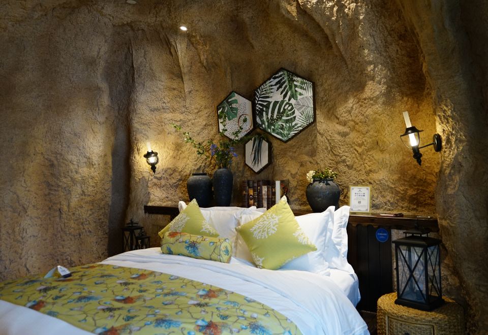 內景深海巖洞豪華親子套房