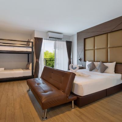 豪華家庭四人房 普吉島機場貝爾飯店優惠