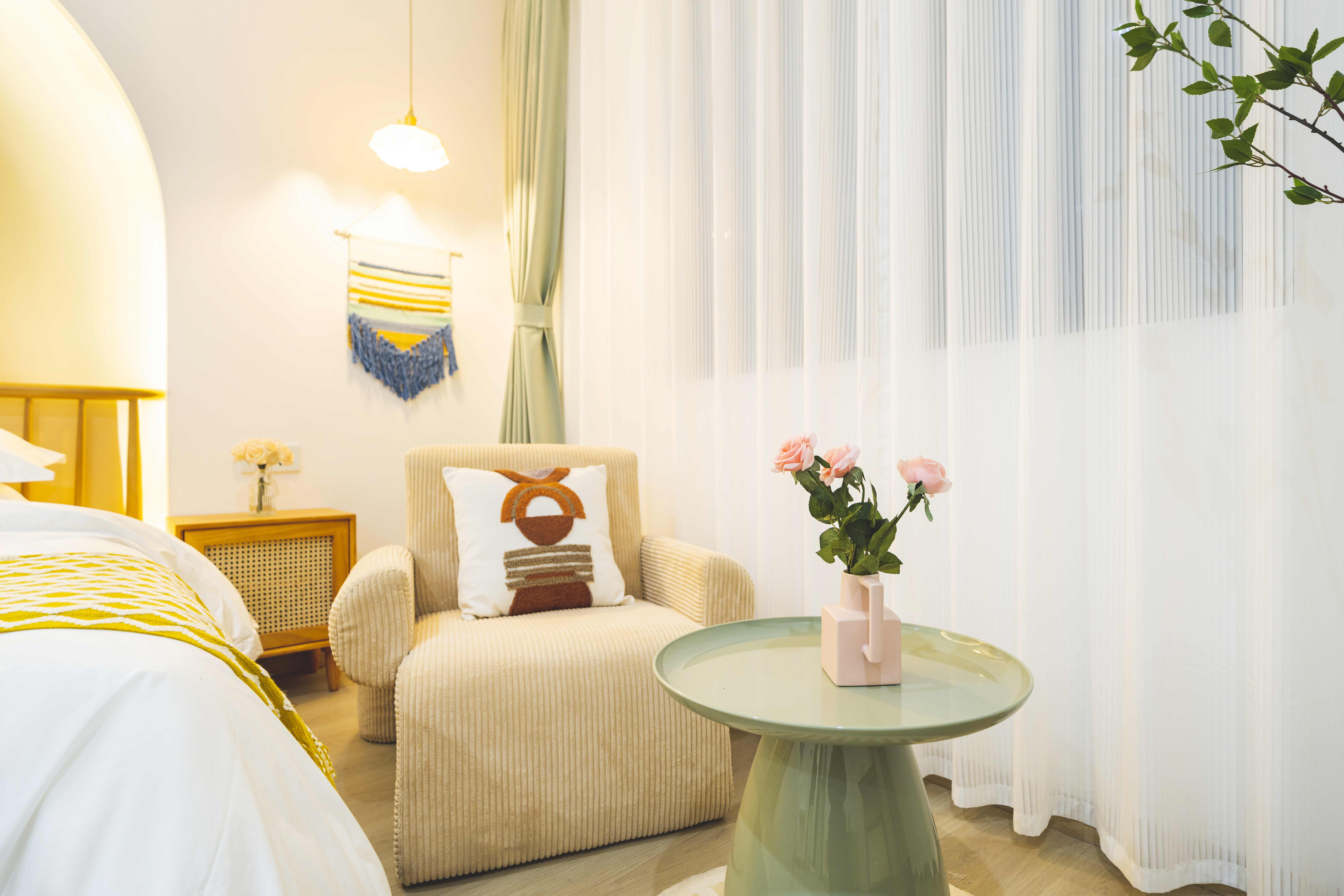 雅致温馨投影大床房