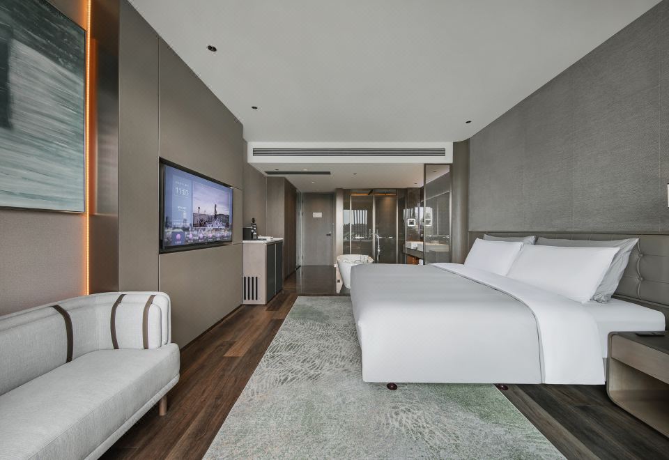 Queen Room With Mountain View