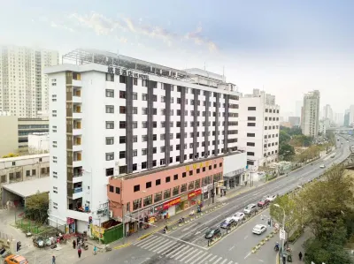 VX Hotel (Shanghai Beiwaitan Ningguo Road Subway Station) Hotels in Shanghai