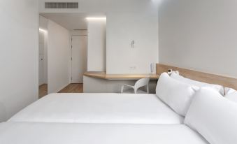 B&B HOTEL Famalicão - Housity