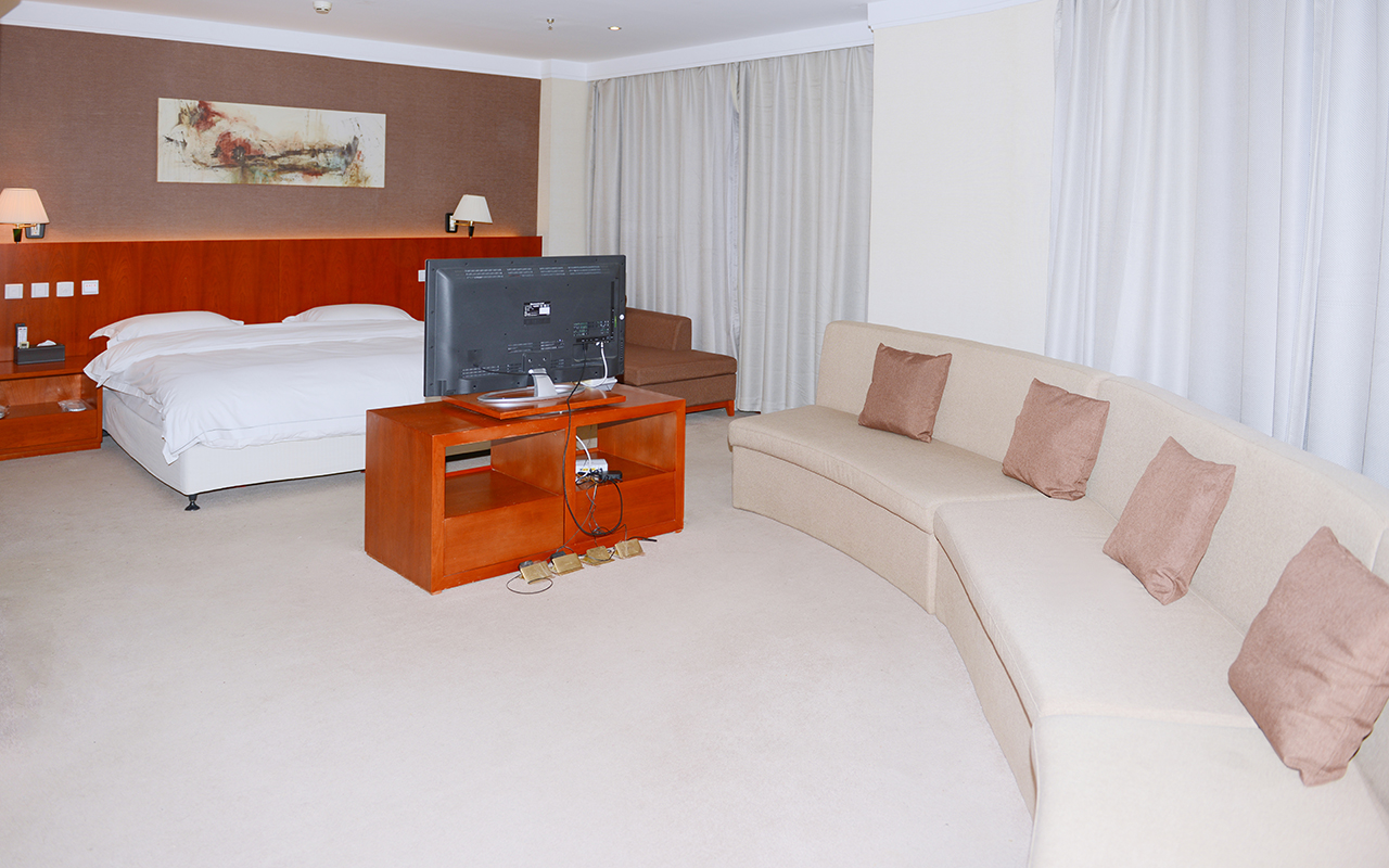 Deluxe Room - With View
