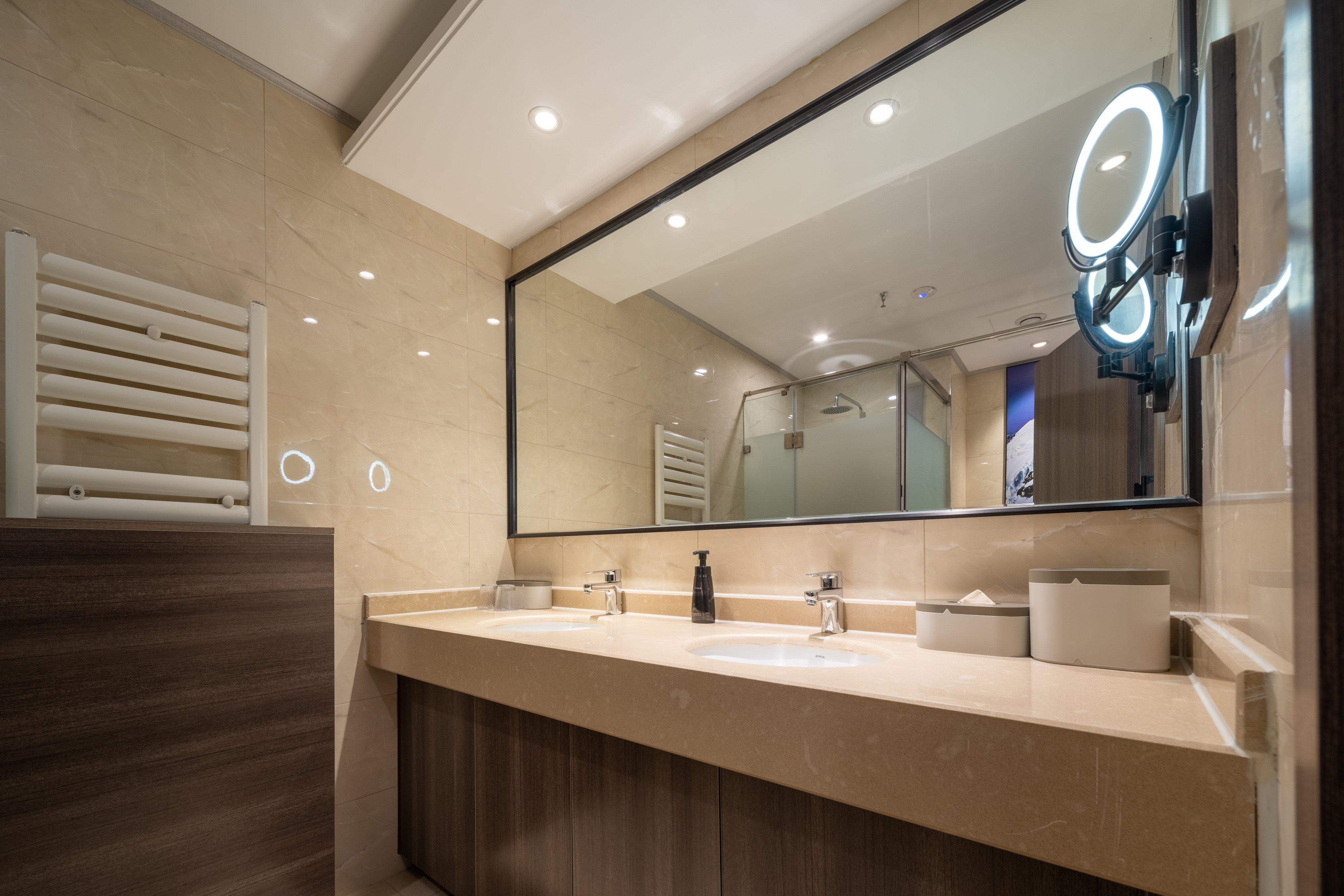 高级亲子双床房（双人洗手枱＋手机投屏＋加湿器）