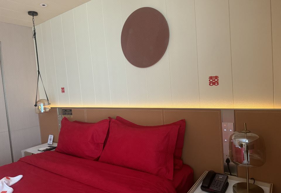 喜上眉梢新婚主題房