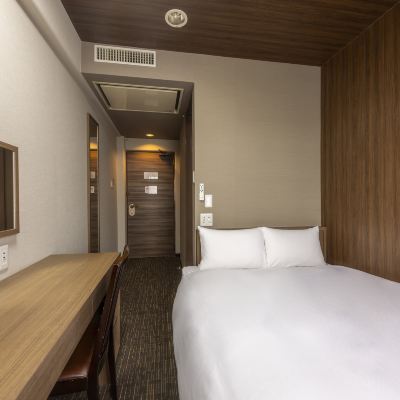 【禁煙】スタンダードダブル／12平米／140cm幅×1台 ホテル ウィングインターナショナル相模原 クーポン