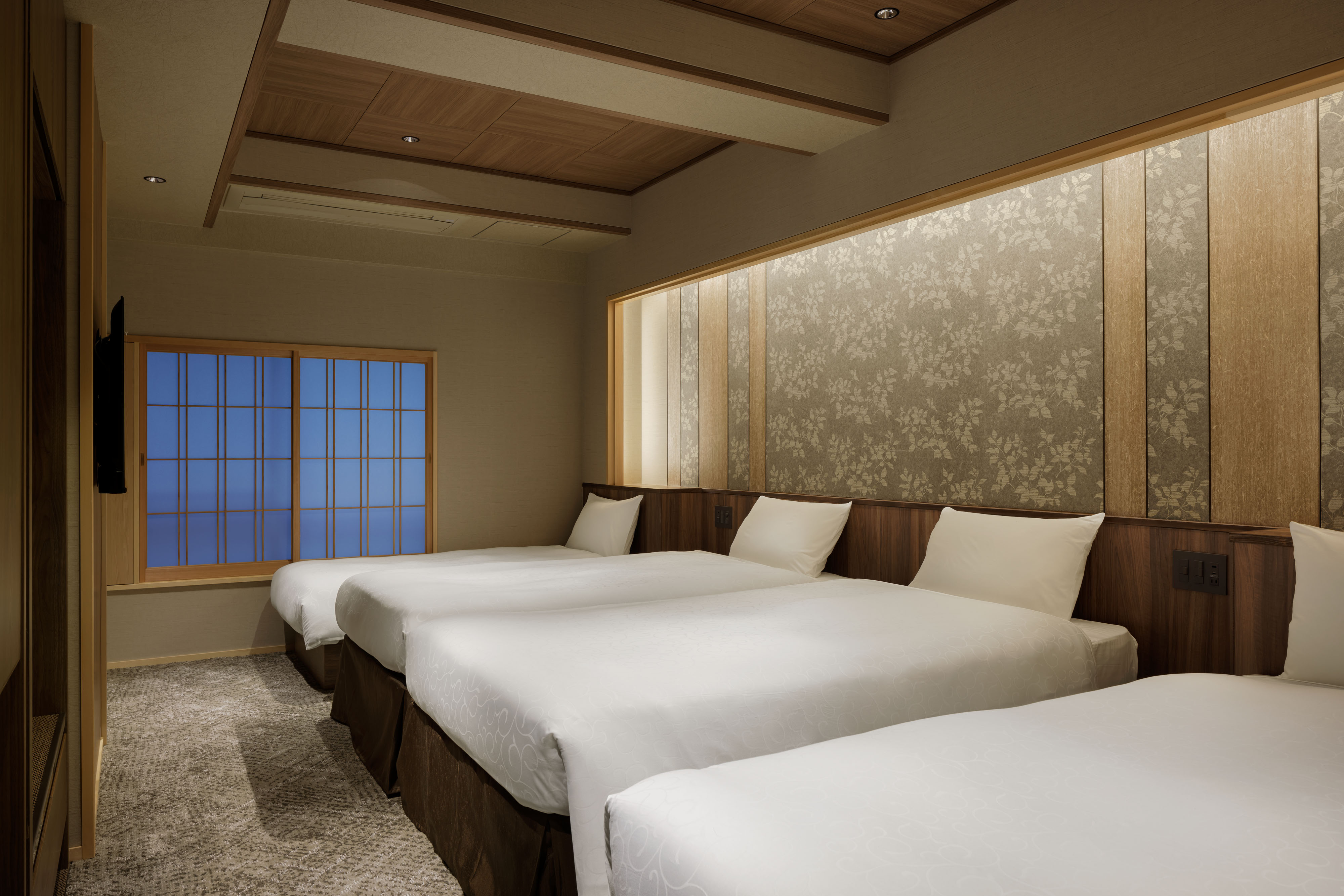 新馆【天城山侧】附温泉露天浴池（三号馆日西合室/带露台）