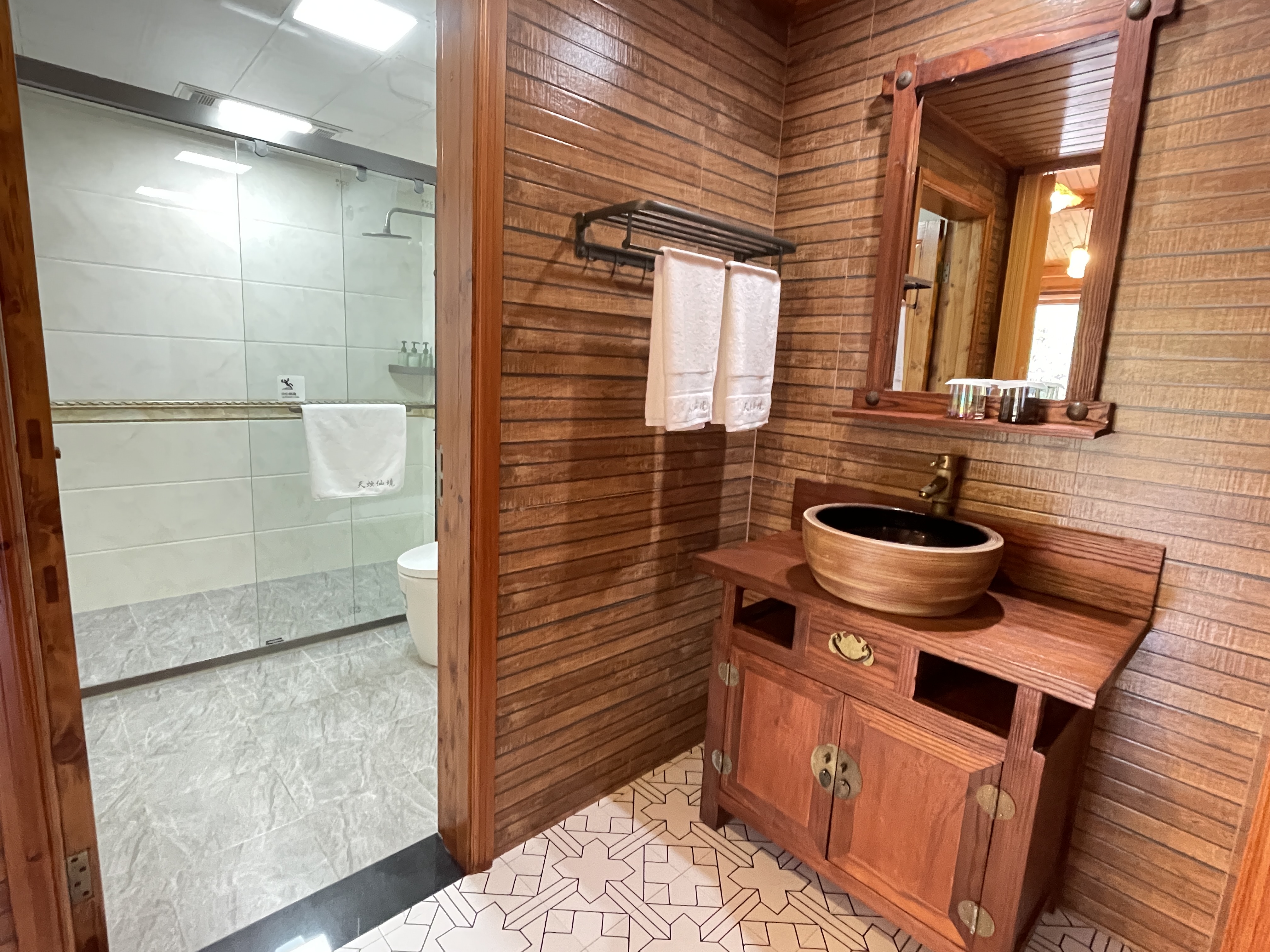 湖隐|馨悦家庭房