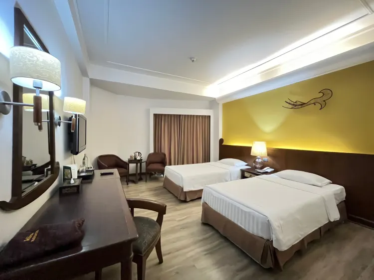ห้องลักซ์ชูรี่ เตียงทวิน วิวเมือง