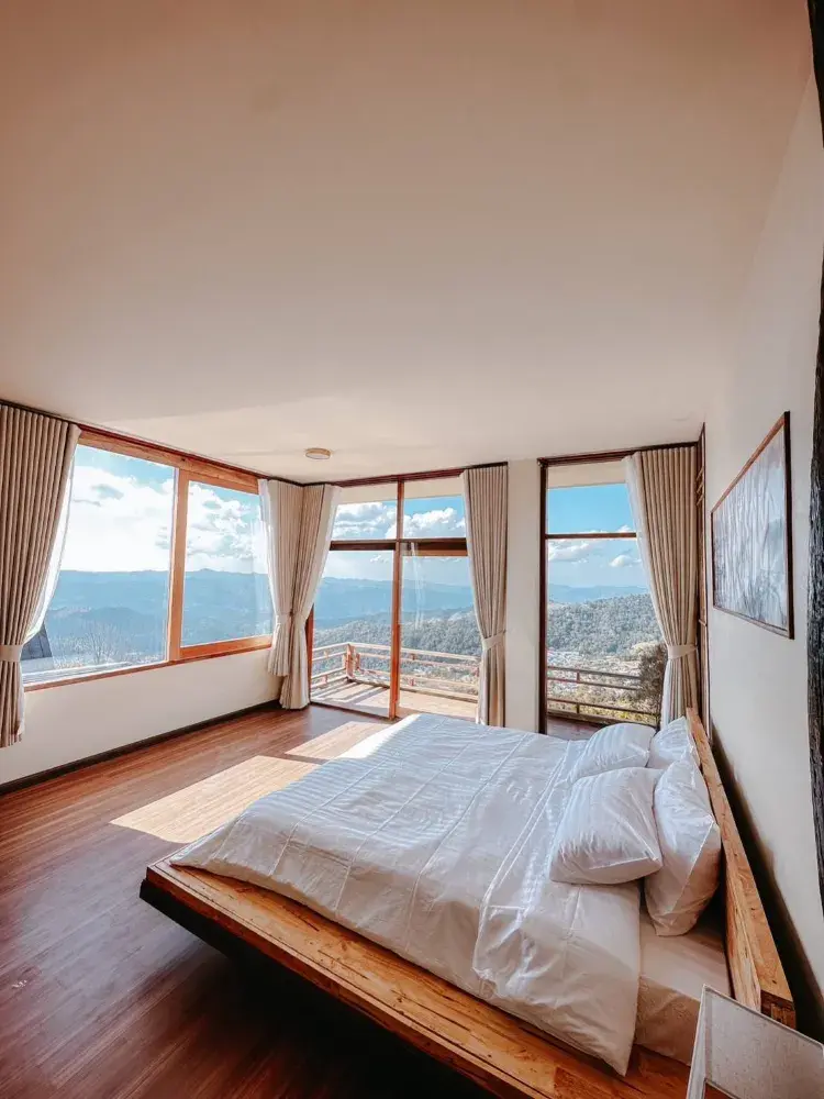 Family Room, Lanai, Mountain View