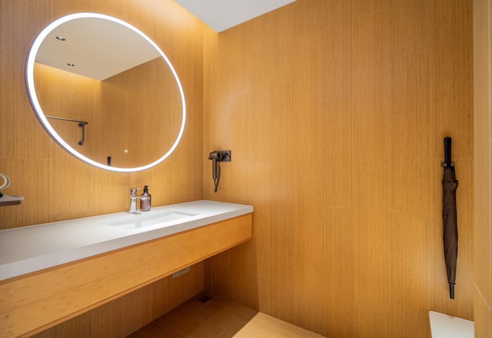 商务大床房【独立办公区|金可儿床垫|拾趣茶具】