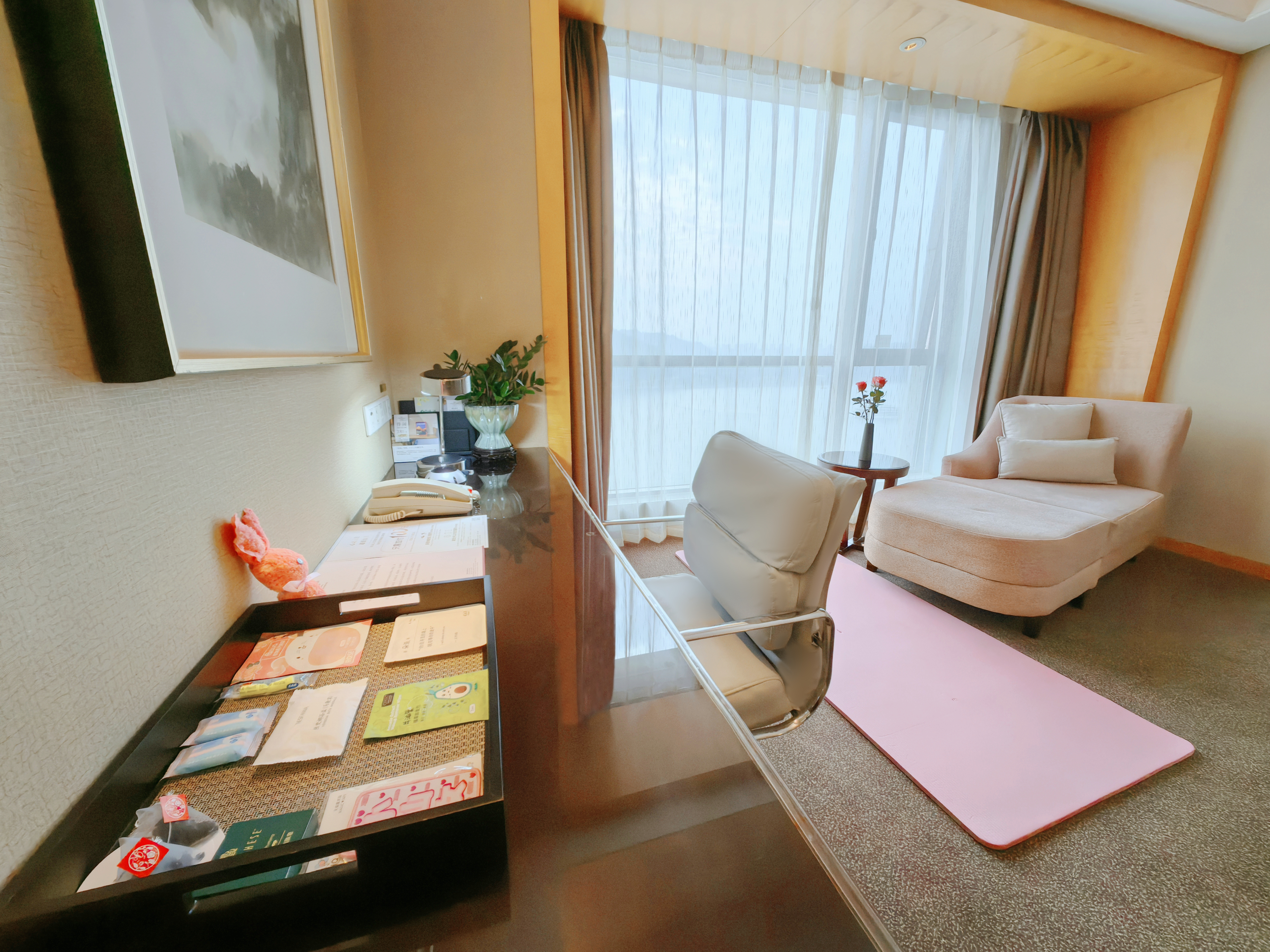 丽人臻享180度江景大床房（女士专属楼层）