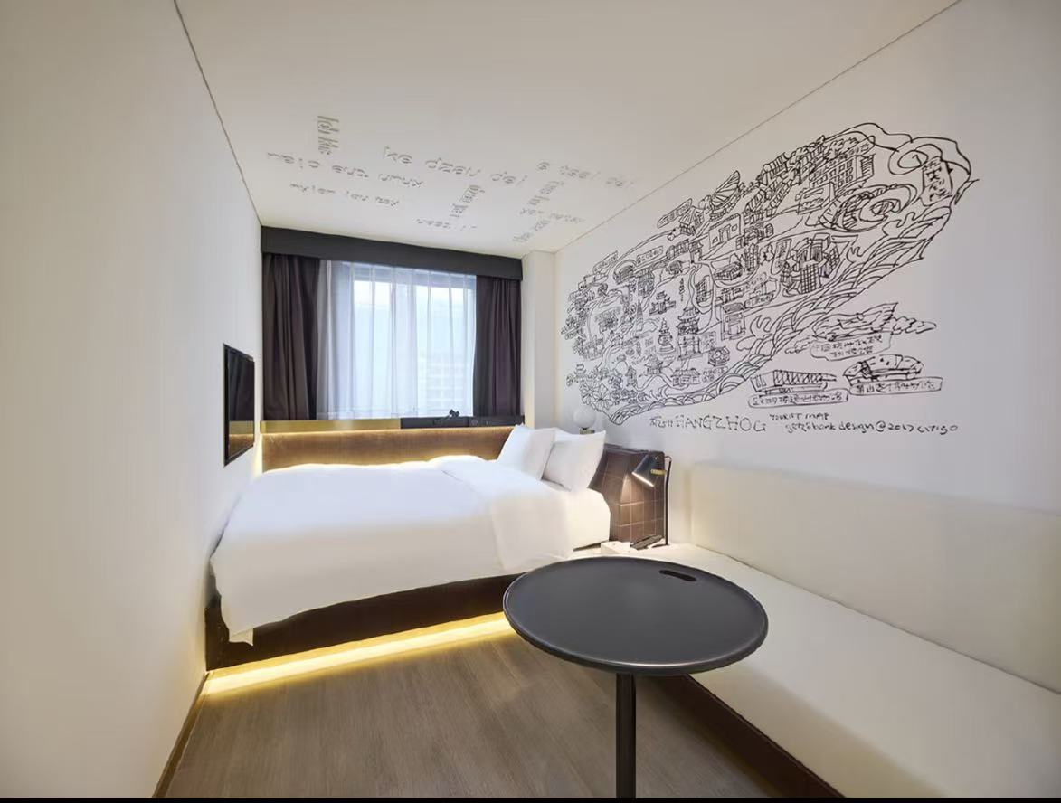 高级大床房A（德国汉斯格雅衞浴+乳胶床垫+手机投屏）