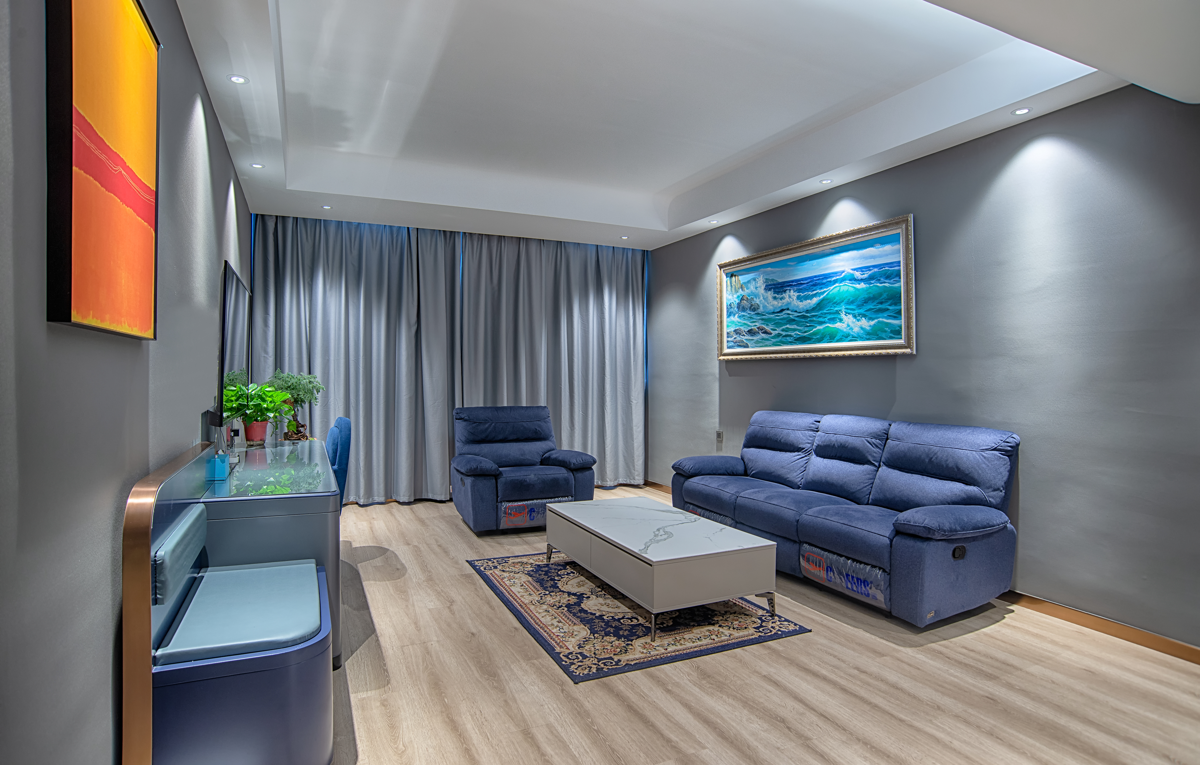 兰欧奢华套房-全屋智能语音控制+金可儿床垫+小冰箱