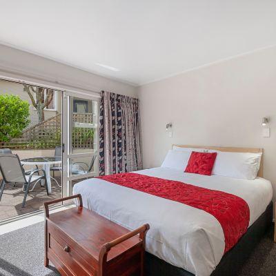 Three Bedroom Apartment - Lake View The Village Resort Promo Code