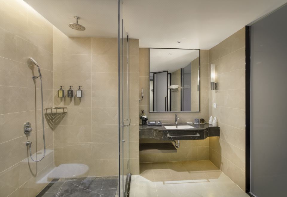 城市景观高级大床房（附楼）