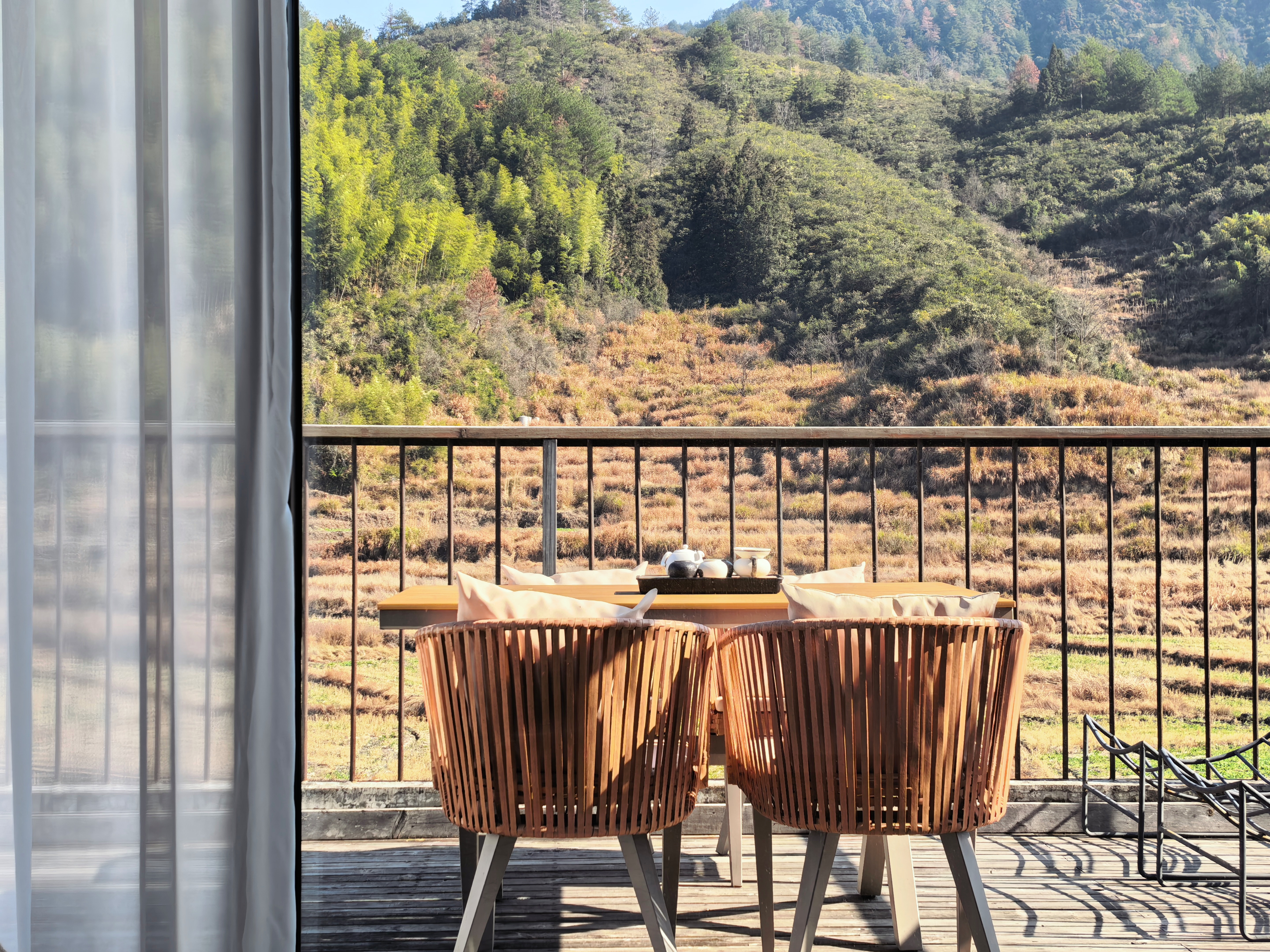 【二栋】见山是山·独享露台大床房｜赏山林梯田