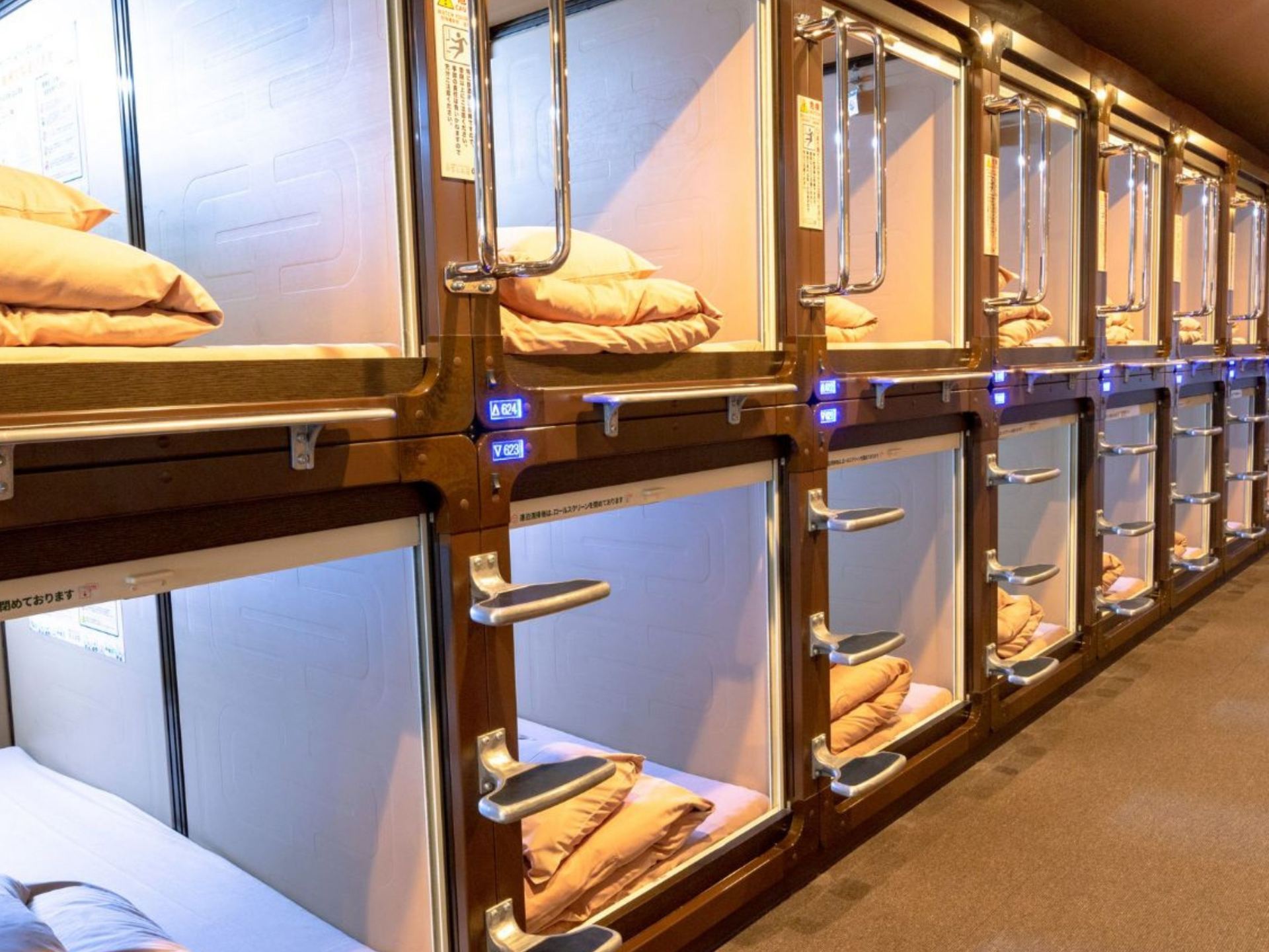 Anshin oyado Tokyo Woman Ginza Shiodome (Tokyo) - Book With the