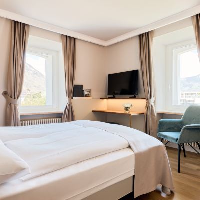 Superior Double room with queen bed and mountain view, no balcony Seehotel Waldstätterhof Swiss Quality Promo Code