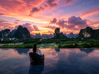 Julong Town Resort Hotel (Yulong River Store, Shili Gallery, Yangshuo) Hotel a 