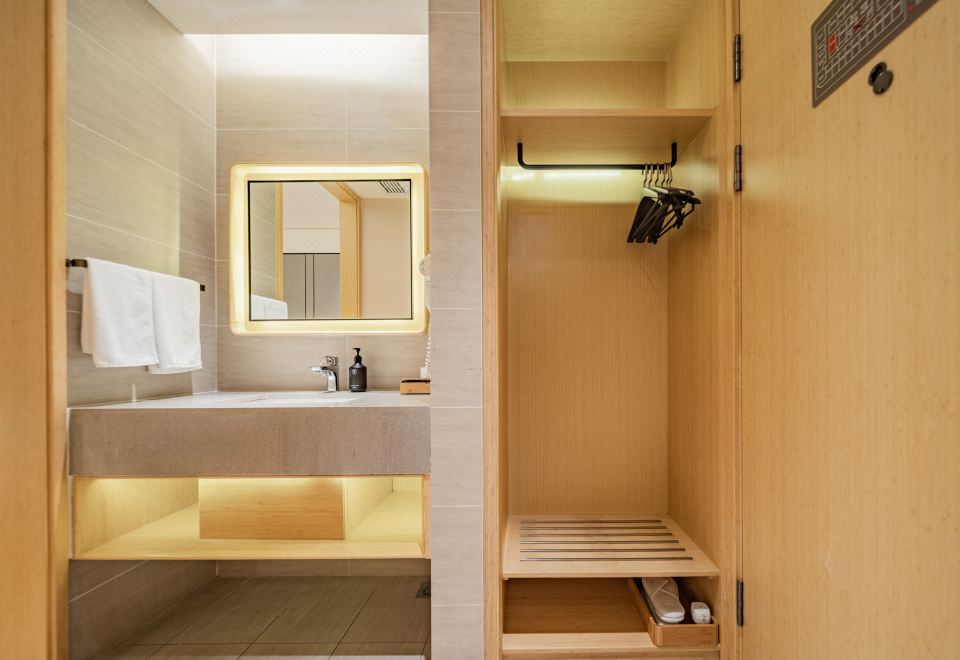 高级大床房A【房间乾净+舒适安静】