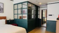 門騰農民紀念碑Ashley飯店