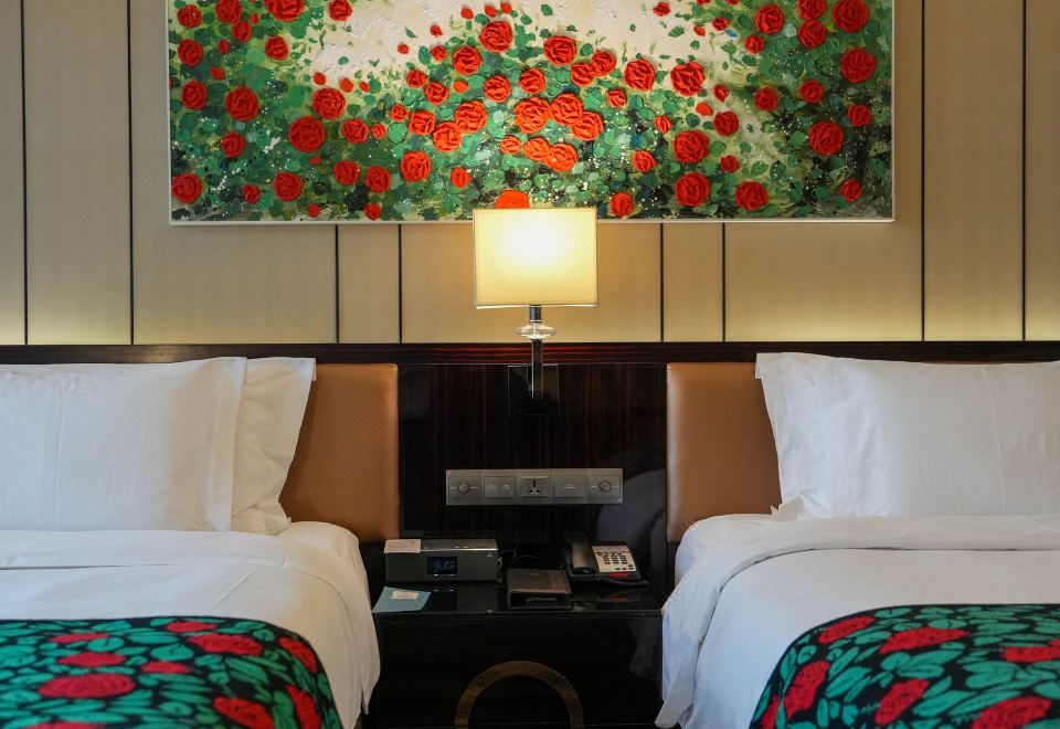 玫瑰主题行政双床房